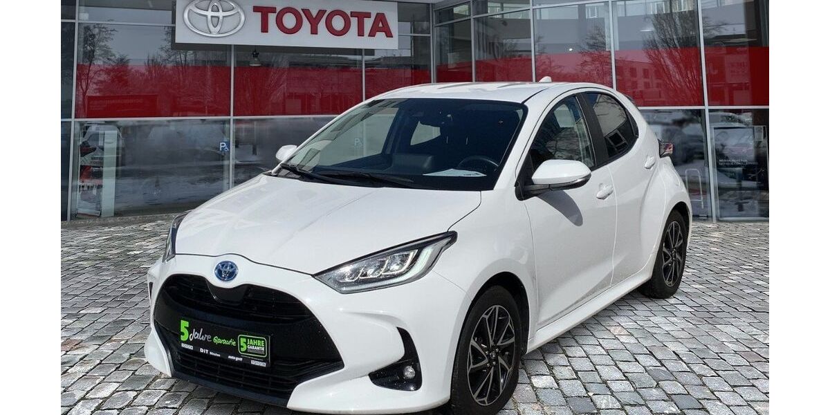Toyota Yaris 25.423 km 18.890 &euro; München 80687
