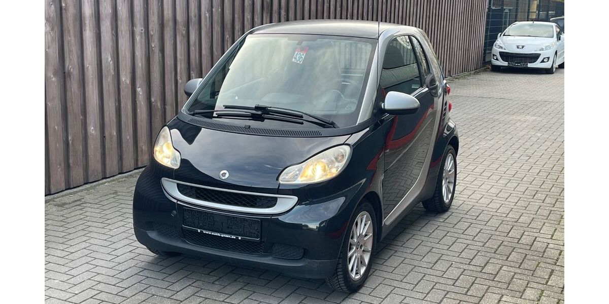 Smart ForTwo 107.135 km 4.690 &euro; Castrop-Rauxel 44579