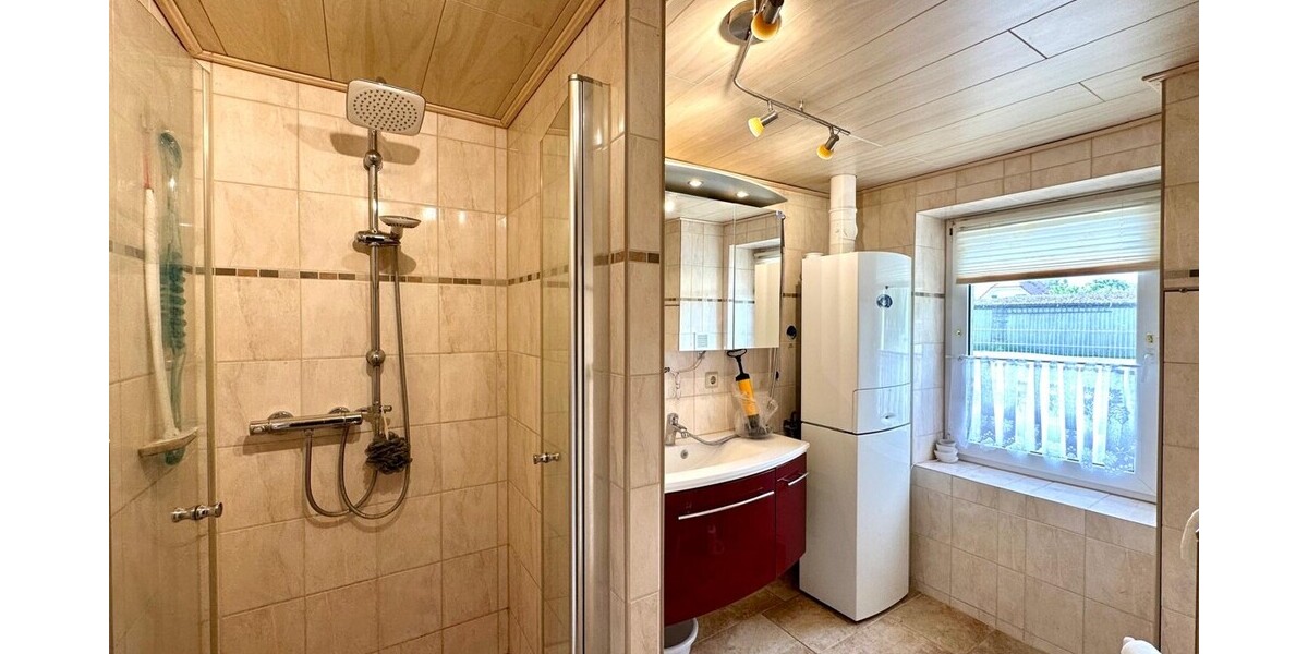 HORN IMMOBILIEN ++ großzügiges Wohnhaus mit Einliegerwohnung und Nebengelass in Ducherow - Mehrfamilienhaus, Wohnhaus Ducherow | Angebot:27248676