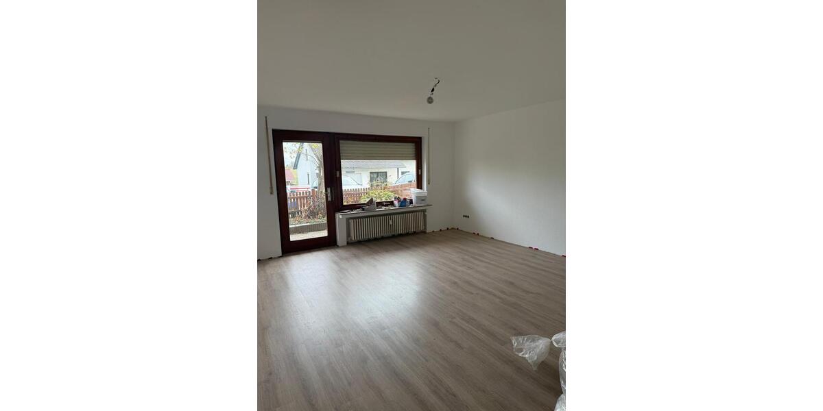 Erdgeschoßwohnung Bad Wildungen - 4 Zimmer, 120 m&sup2;, 210.000&euro; | Angebot:25877183