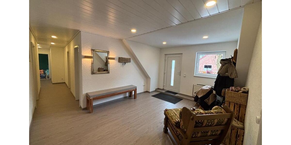 Dachgeschoßwohnung Visselhövede - 5 Zimmer, 155 m&sup2;, 1.000&euro; | Angebot:25434035