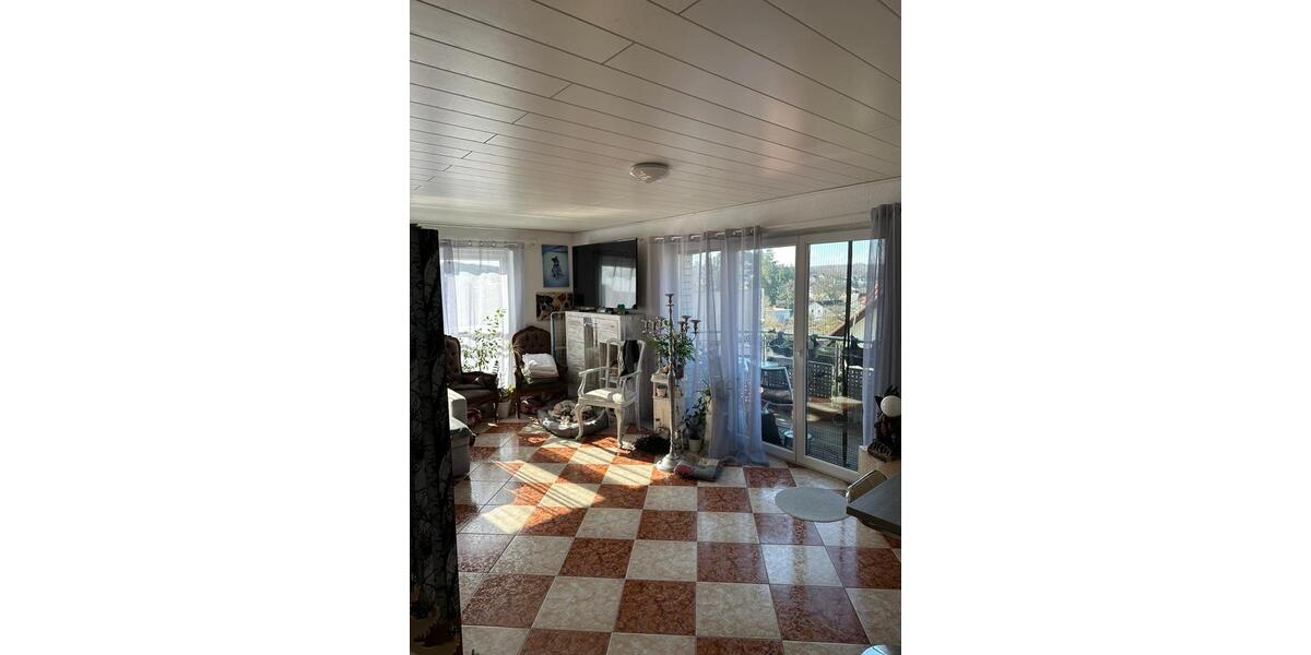 Etagenwohnung Braunfels - 1 Zimmer, 115 m&sup2;, 900&euro; | Angebot:25310181