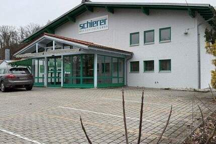 Gewerbehalle mit Freiflächen - ehemaliger Baumarkt zimmer