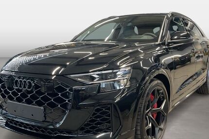 Audi RSQ8 2.500 km 156.980 &euro; Landshut 84030