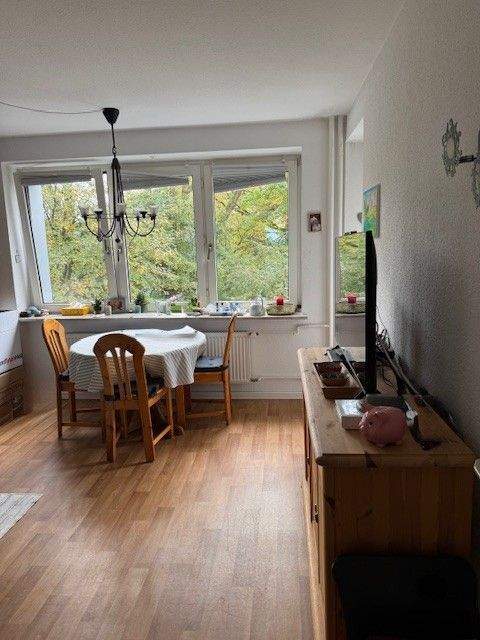 Bitte unsere Fragen beachten! HH-Farmsen, 2,5 Zimmer Wohnung im 1.OG mit Balkon 2 zimmer