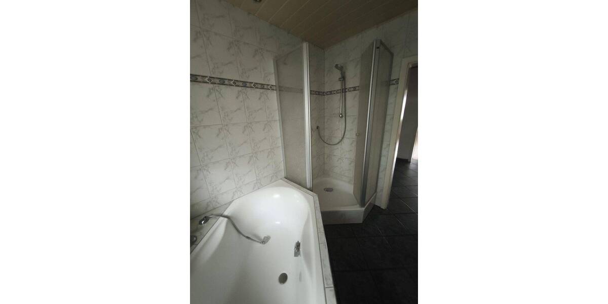 Etagenwohnung Frankfurt am Main Praunheim - 3 Zimmer, 88 m&sup2;, 1.200&euro; | Angebot:26866272