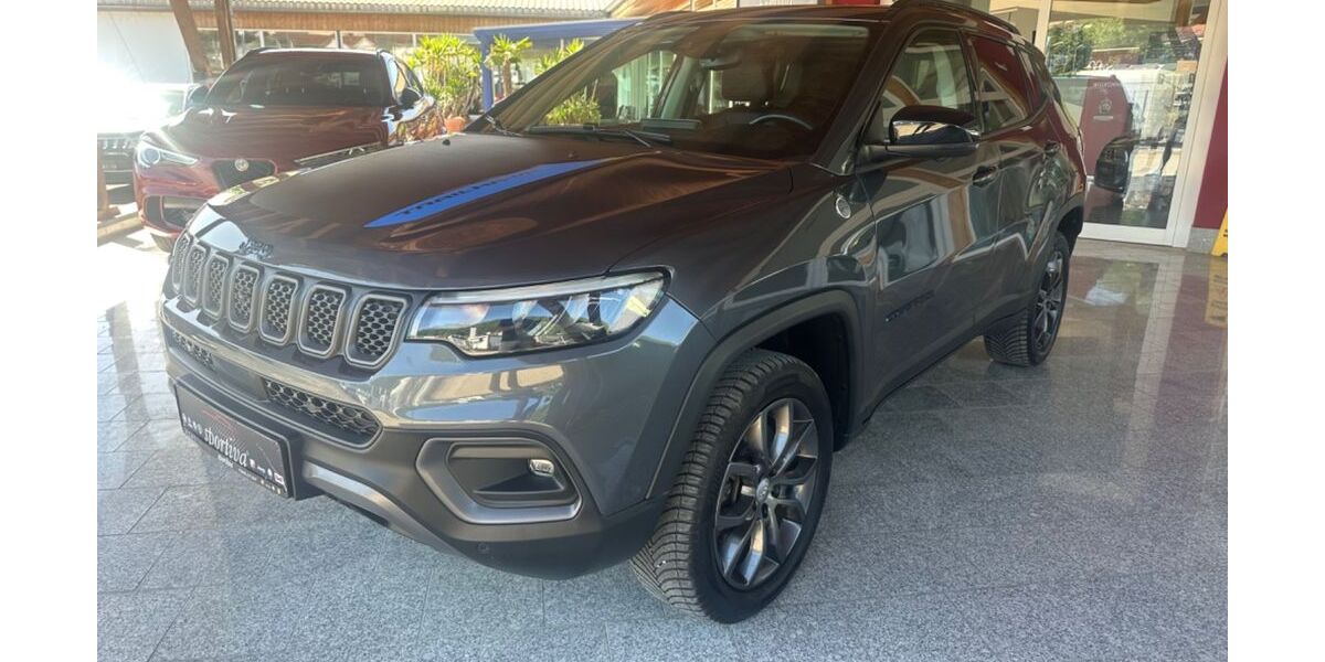 Jeep Compass 74.500 km 23.290 &euro; Rudolstadt 07407