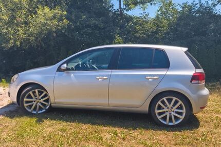 VW Golf 117.485 km 8.499 &euro; Bruckberg 84079