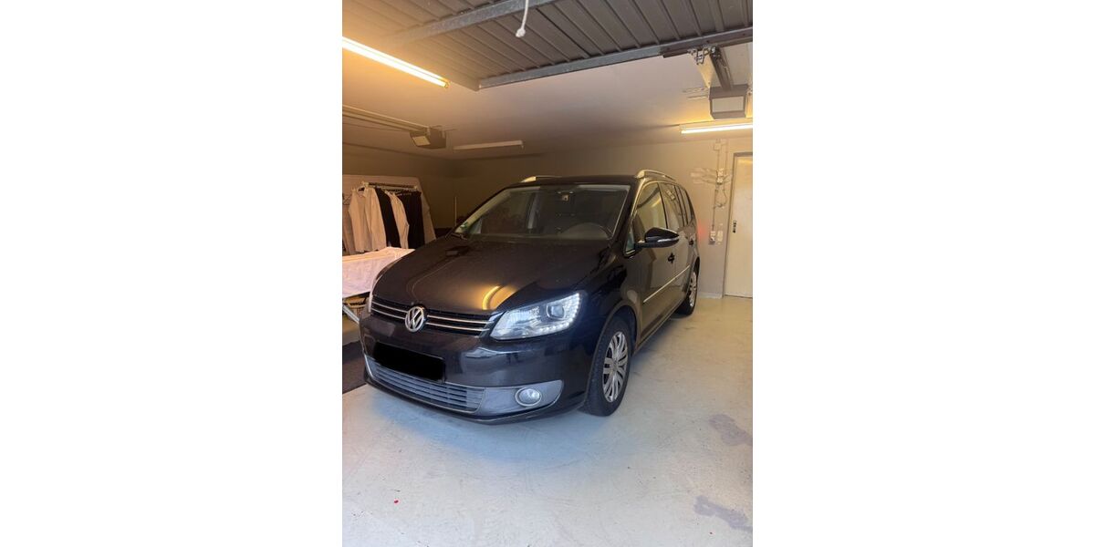 VW Touran 236.356 km 7.000 € Bad Homburg 61350