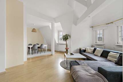 Wohnung Halle (Saale) Altstadt - 4 Zimmer, 120 m&sup2;, 980&euro; | Angebot:27370357