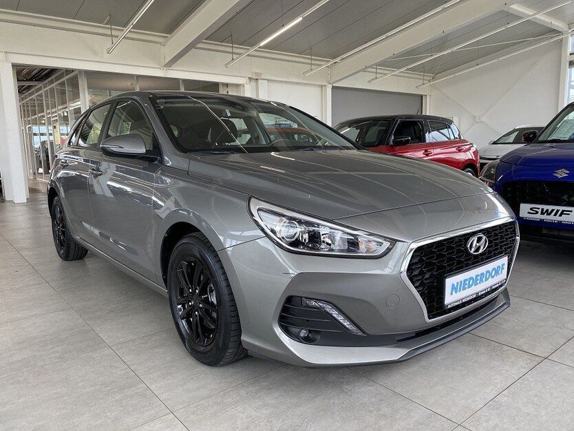 i30