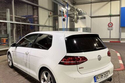 VW Golf 217.500 km 12.899 &euro; Pforzheim 75177