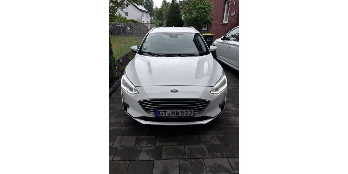Ford Focus 143.000 km 7.300 &euro; Rheda-Wiedenbrück 33378