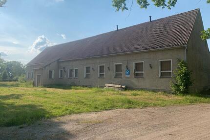Gaststätte, Büro, Futtermittelhandel usw.
