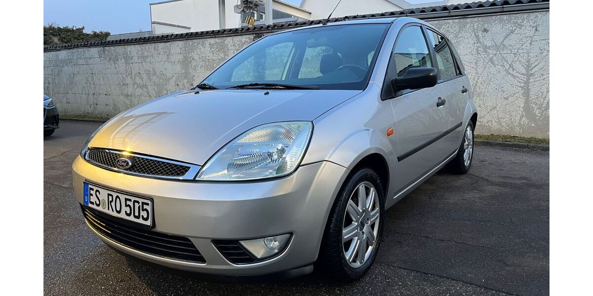 Ford Fiesta 82.043 km 2.999 &euro; Esslingen 73732