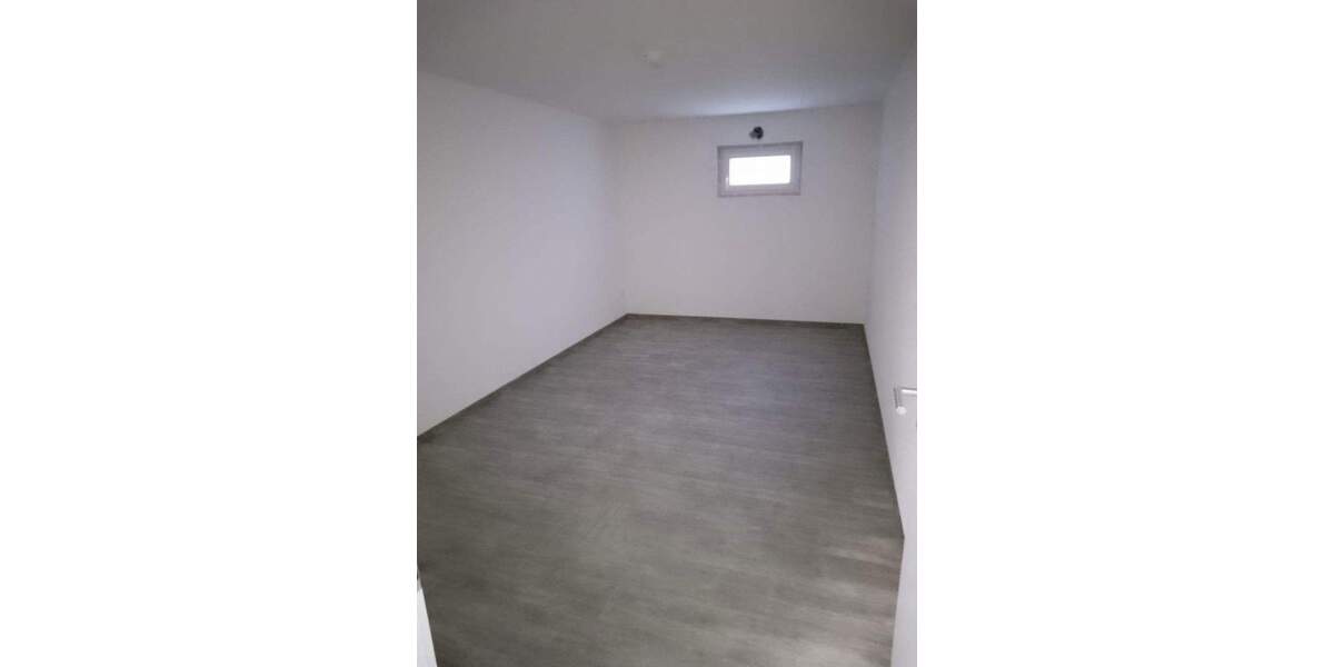 Etagenwohnung Schierling - 2 Zimmer, 61 m&sup2;, 760&euro; | Angebot:25711064