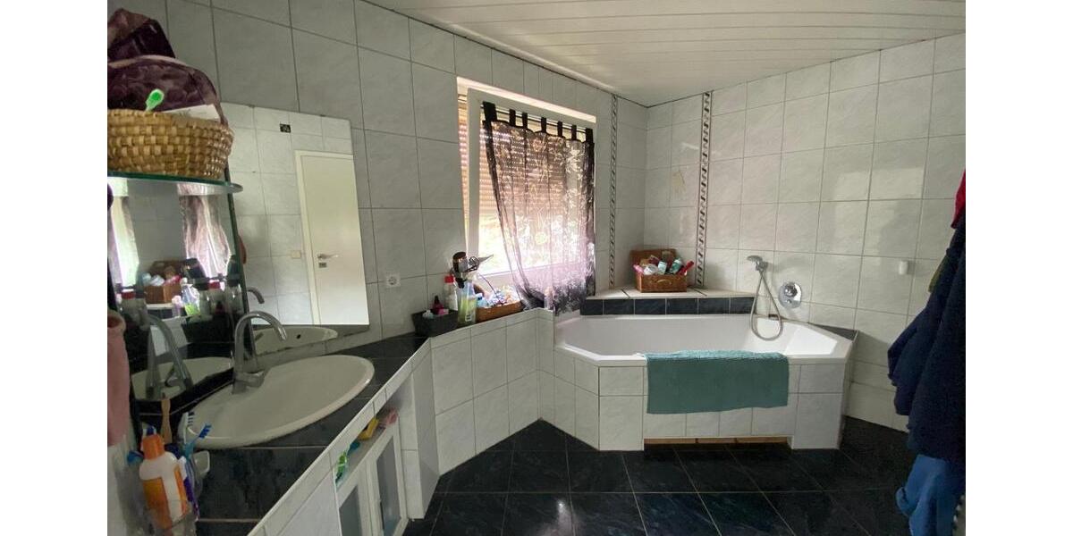 Etagenwohnung Insheim - 3 Zimmer, 120 m&sup2;, 1.150&euro; | Angebot:25300307