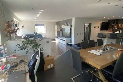 Wohnung zum Kaufen in Blumberg 219.000 € 131.7 m² 4 zimmer