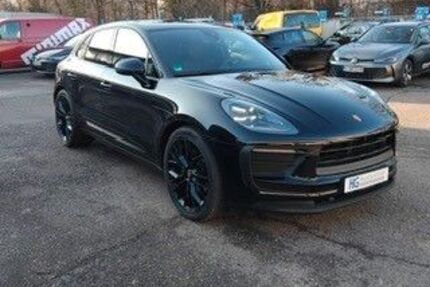 Porsche Macan 33.000 km 72.900 &euro; Stuttgart-Zuffenhausen 70437