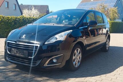 Peugeot 5008 207.000 km 8.700 &euro; Flensburg 24943