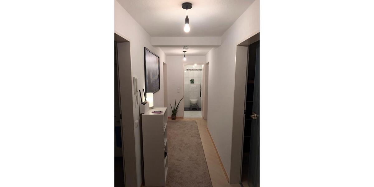 Dachgeschoßwohnung Wiesbaden - 3.5 Zimmer, 75 m&sup2;, 1.067&euro; | Angebot:26039762