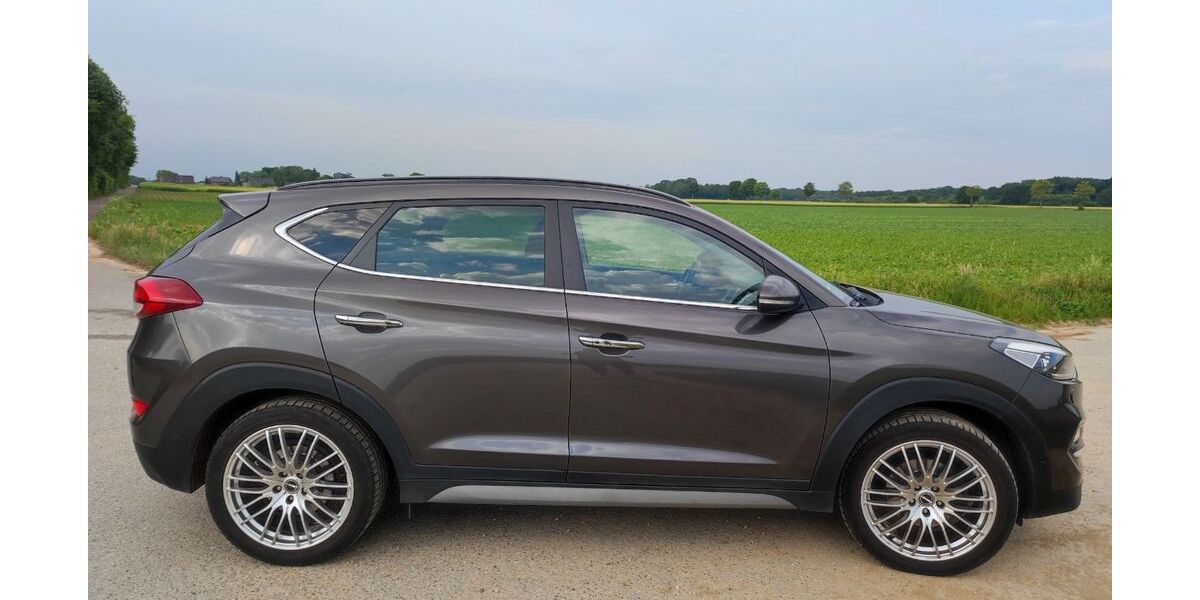 Hyundai TUCSON 139.000 km 15.800 &euro; Wegberg 41844