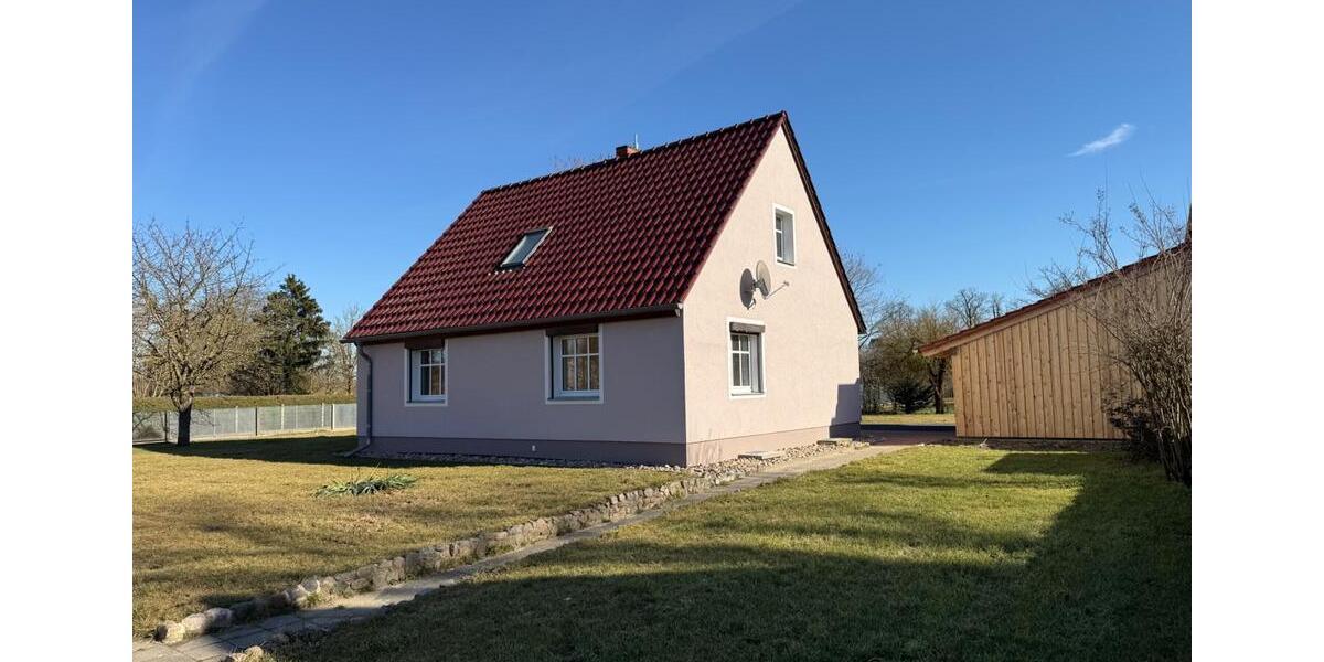 Einfamilienhaus Seelow - 4 Zimmer, 98 m&sup2;, 1.680&euro; | Angebot:25391987