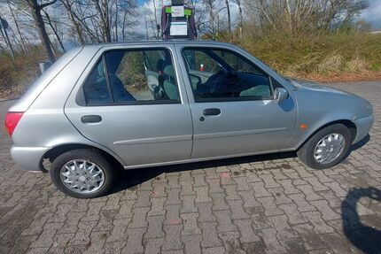 Ford Fiesta 117.000 km 1.500 &euro; Maintal 63477