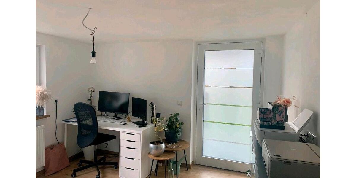 Erdgeschoßwohnung Schmallenberg - 4 Zimmer, 160 m&sup2;, 1.100&euro; | Angebot:26266809