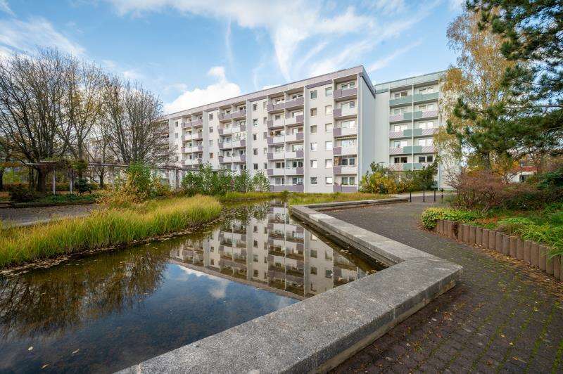 Wohnung zum Kaufen in Chemnitz 48.000 € 68.89 m²