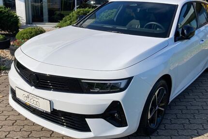 Opel Astra 5.312 km 25.490 € Delitzsch OT Döbernitz 04509