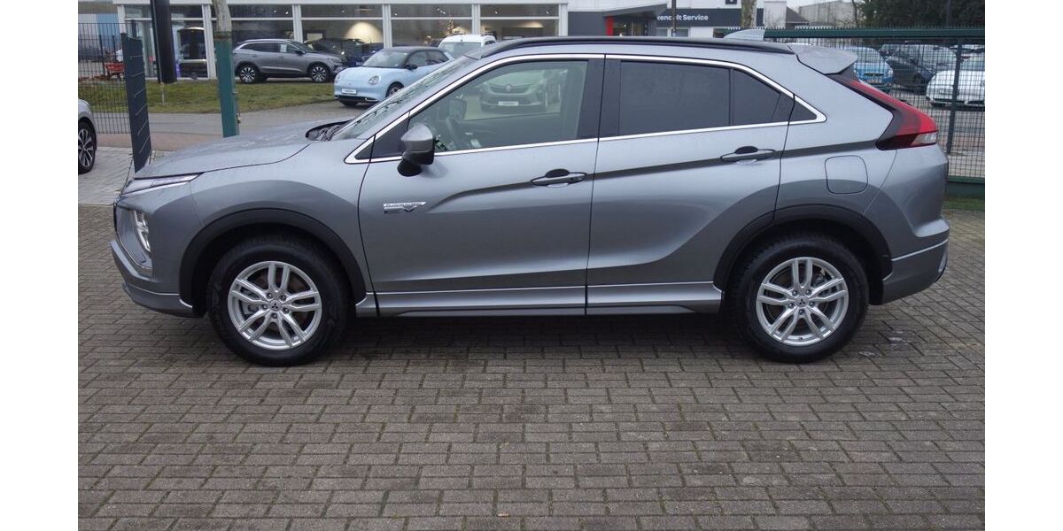 Mitsubishi Eclipse Cross 11.450 km 28.490 &euro; Buxtehude 21614