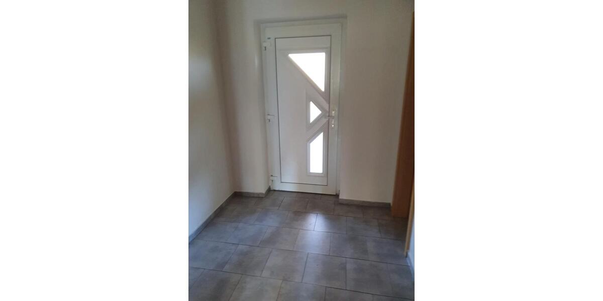 Doppelhaushälfte Großschirma - 4 Zimmer, 100 m&sup2;, 1.200&euro; | Angebot:26201498