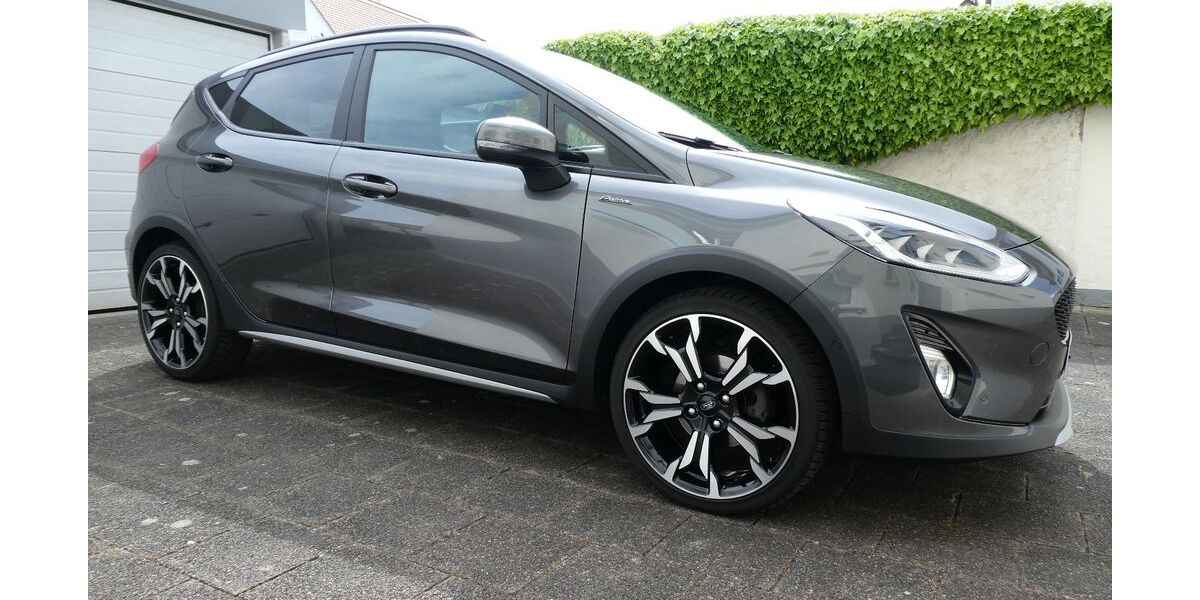 Ford Fiesta 50.000 km 15.000 &euro; Hanau 63456