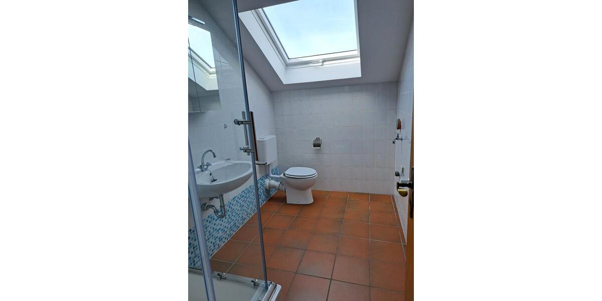 Dachgeschoßwohnung Gersheim - 3 Zimmer, 110 m&sup2;, 760&euro; | Angebot:26037736
