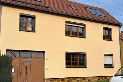 Haus Ilmenau - 9 Zimmer, 184 m&sup2;, 1.700&euro; | Angebot:26024492