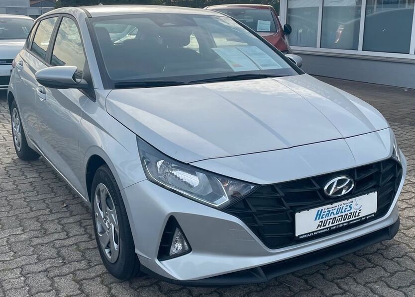 i20