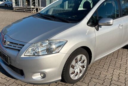 Toyota Auris 168.350 km 4.950 &euro; Bremen 28357