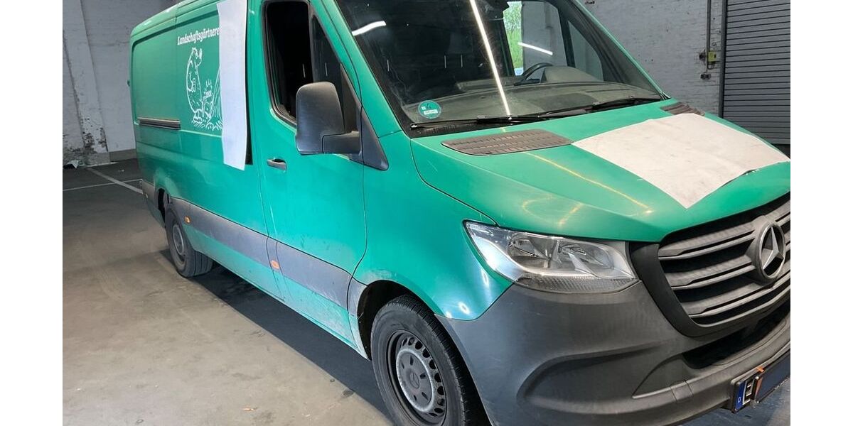 Mercedes-Benz Sprinter 47.153 km 16.890 &euro; Radebeul 01445