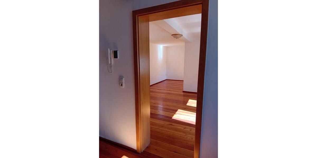 Einfamilienhaus Coburg - 3 Zimmer, 160 m&sup2;, 1.390&euro; | Angebot:26556485