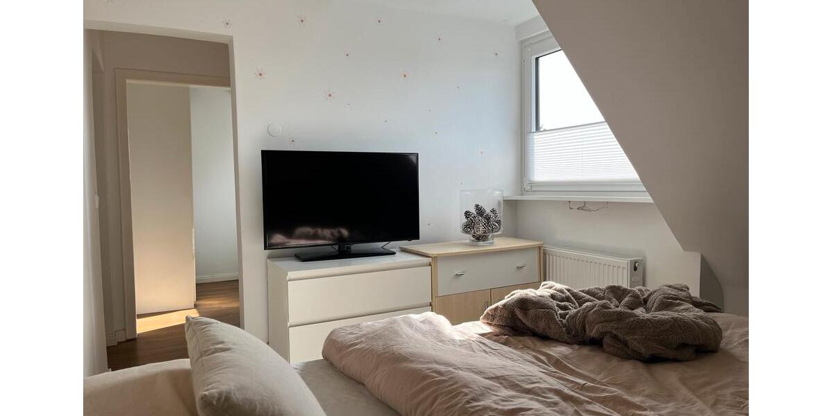 Dachgeschoßwohnung Essen Stadtbezirk IV - 4 Zimmer, 79 m&sup2;, 245.000&euro; | Angebot:25442261