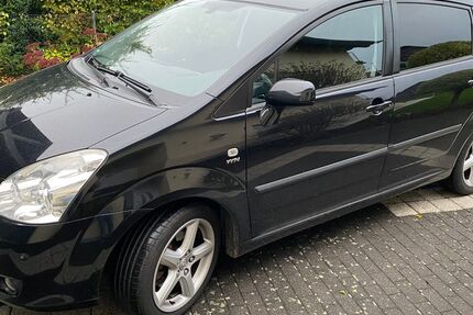 Toyota Corolla Verso 222.000 km 3.650 &euro; Porta Westfalica 32457