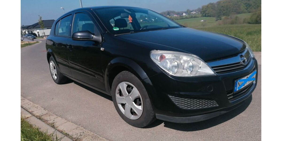 Opel Astra 158.000 km 2.990 &euro; Asbach 53567