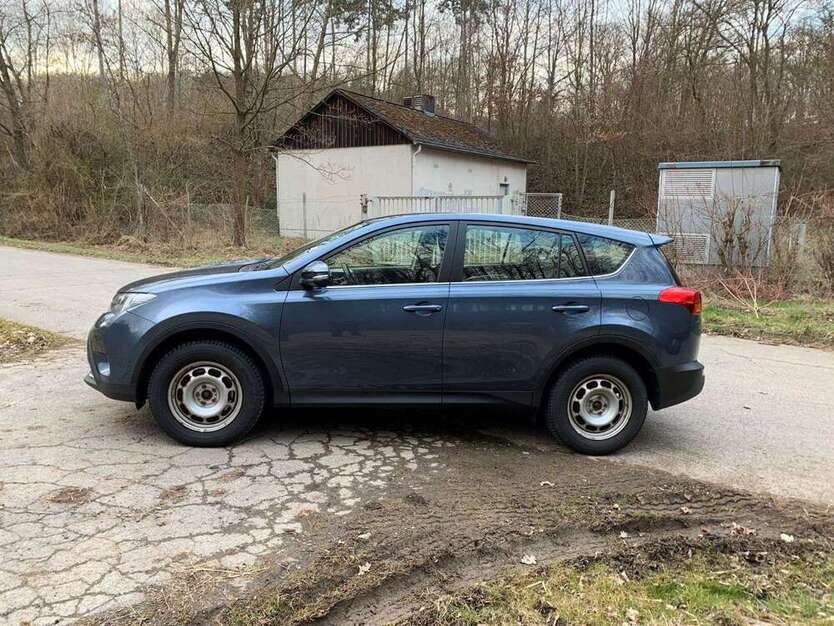 RAV 4