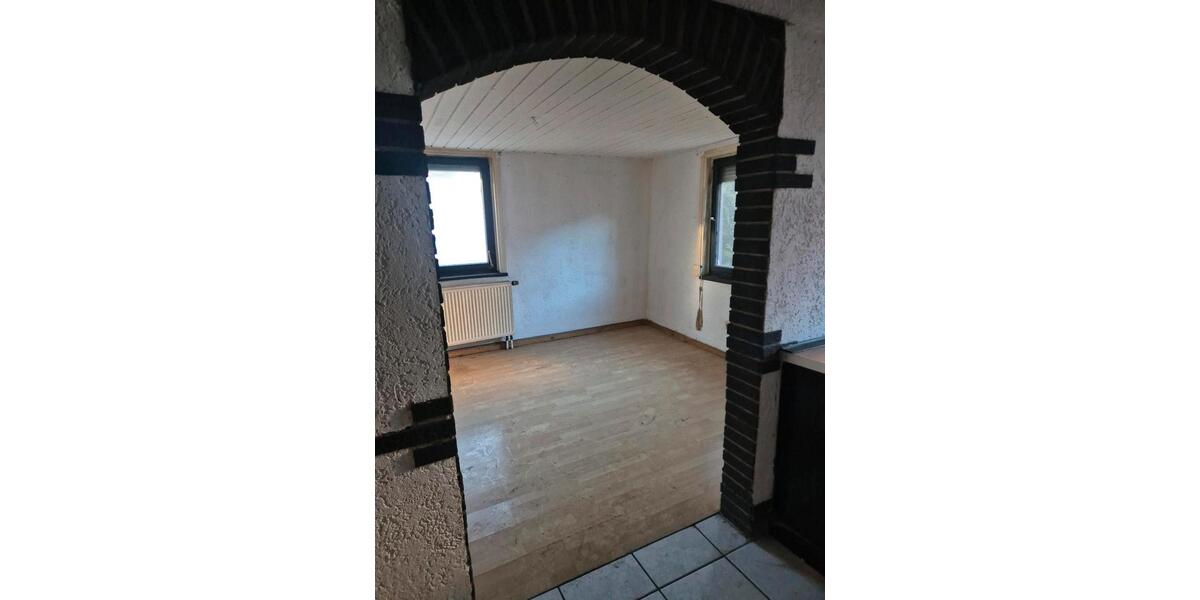 Einfamilienhaus Burladingen - 4 Zimmer, 111 m&sup2;, 95.000&euro; | Angebot:26185426