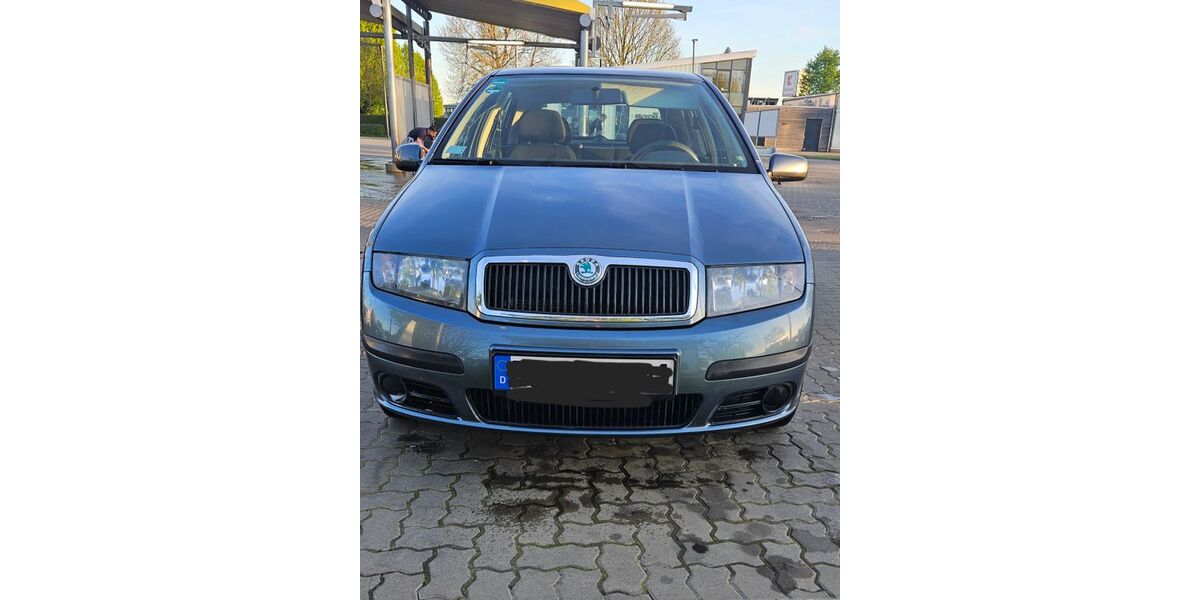 Skoda Fabia 202.400 km 2.200 &euro; Dassel 37586