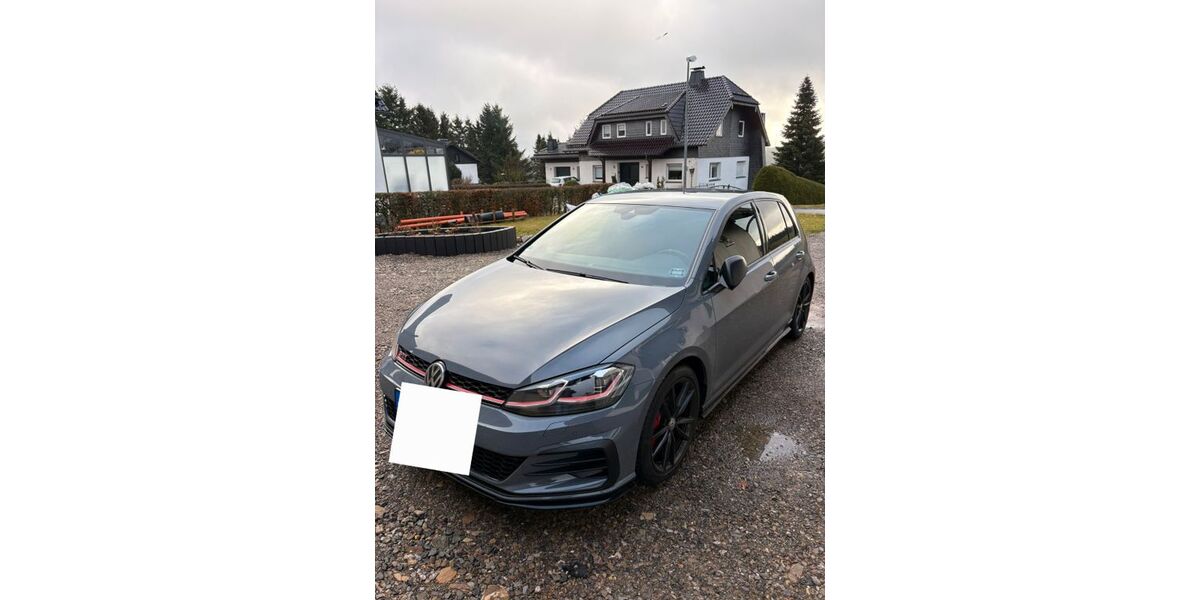 VW Golf 99.000 km 28.500 &euro; Hellenthal 53940