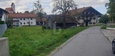 BESTE LAGE MIT ALTBESTAND UND BERGBLICK - Grundstück Samerberg | Angebot:27082311