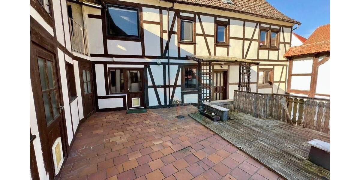 Einfamilienhaus Butzbach / Hoch-Weisel Hoch-Weisel - 5 Zimmer, 129 m&sup2;, 179.000&euro; | Angebot:25385969