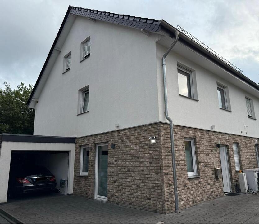 Doppelhaushälfte Doppelhaus